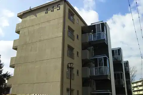 UR都市機構永山団地4-4-5号棟