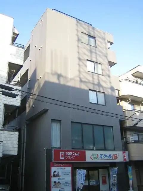 フィオリーレ・サーラ