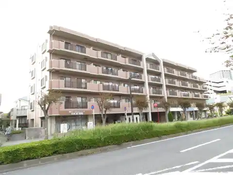 ベルファーム三号館