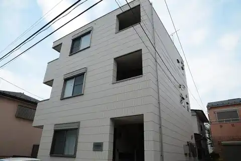 ウィステリアコート