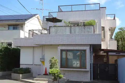 ニシカンハイツ