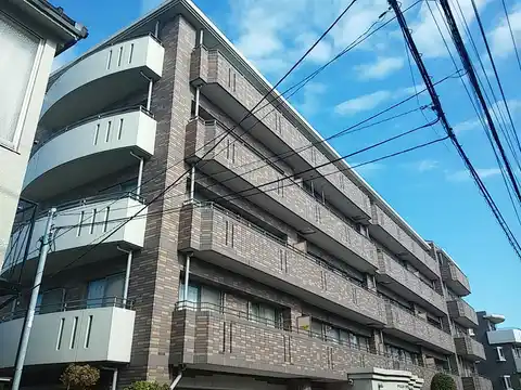ヴィラウィスタリア