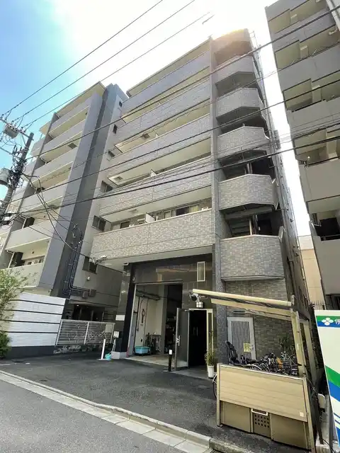 メゾンメグミ