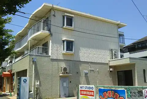 リリーハイム鶴川