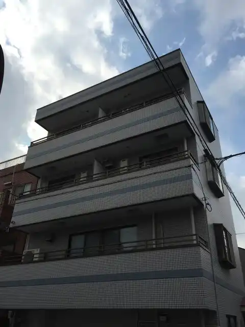 ファーストハイツ