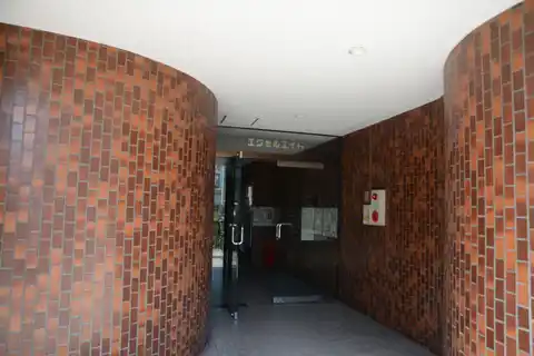 エクセルエイト