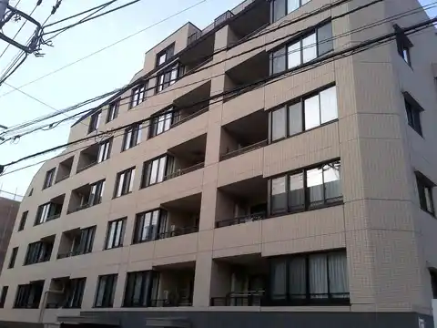 ジオ四谷坂町