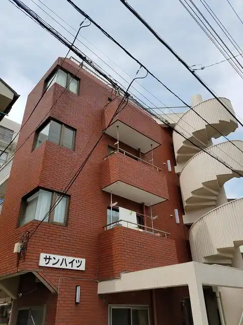 サンハイツ