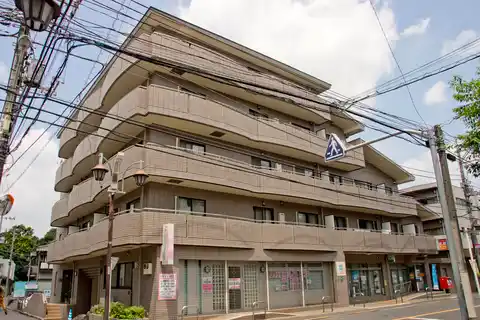 モアクレスト