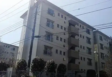 寺尾台団地4号棟