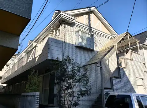 ローズアパートメント44番館