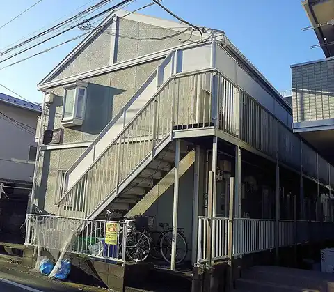 ハイツアゼリア