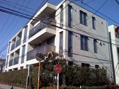 ウィステリア