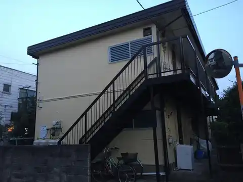 岸アパート