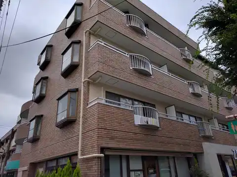 シャルマン東川口