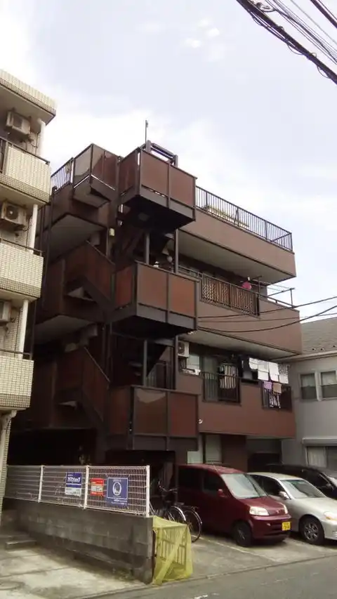 メゾンタカハシ