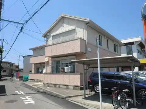 フォレスタ