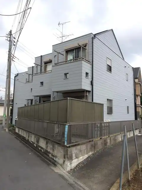 ラークハイネス