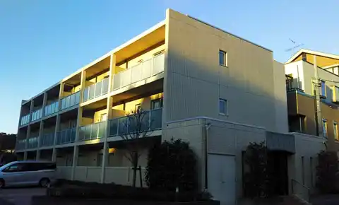 アイリスコート七右衛門