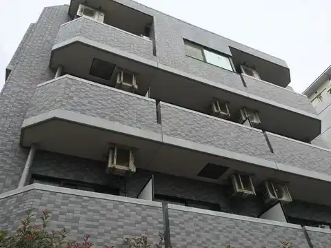 Mistral代田