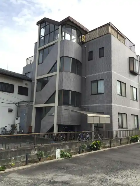 ラフォーレ紫苑