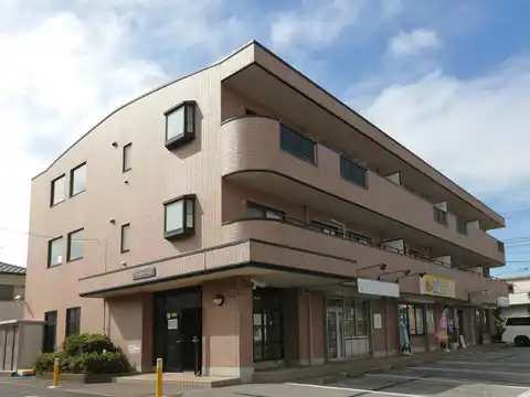 クレセント・パレス