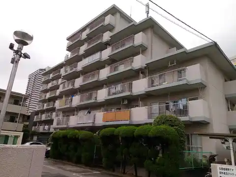 草加ガーデンハイツA棟