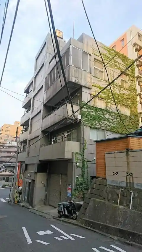 I.E.Mビル