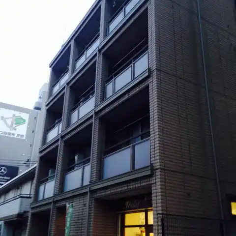 キャメリーコート