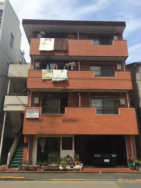 イツマンション