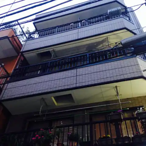 クレストリーフ