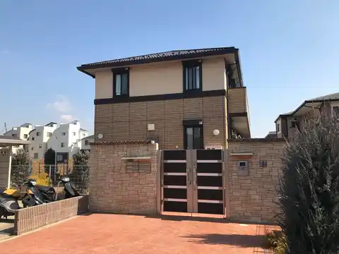 クレシェンテ市川