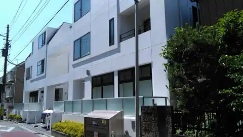 STUDIO ELEVEN