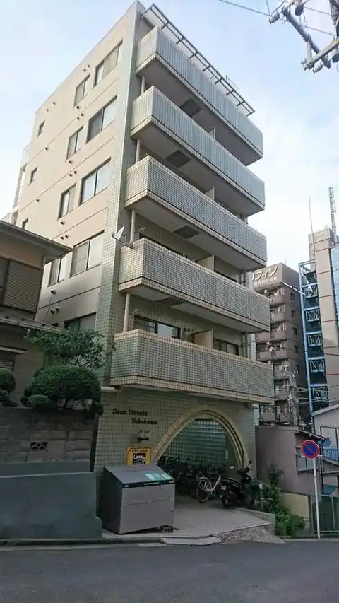 ドゥテラン横浜