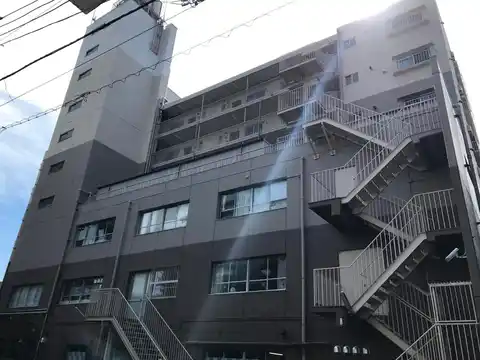 川口ホームズ