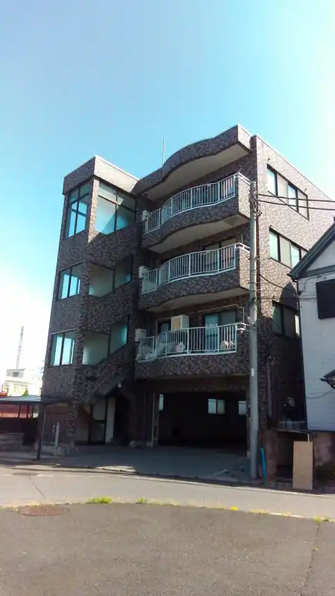 アヴァンセ