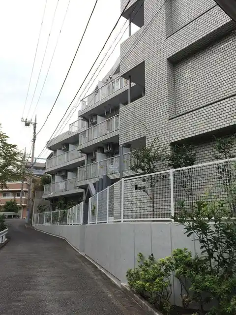 セシーズ新百合ヶ丘