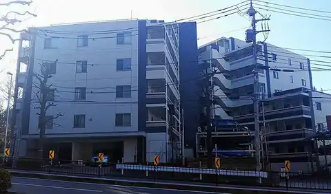 プレシス多摩永山レヴィエ
