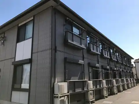 ステージイースト