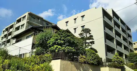 ドレッセ荏田北フォーネ