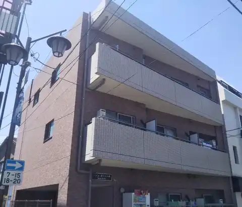 メゾンラフィーネ