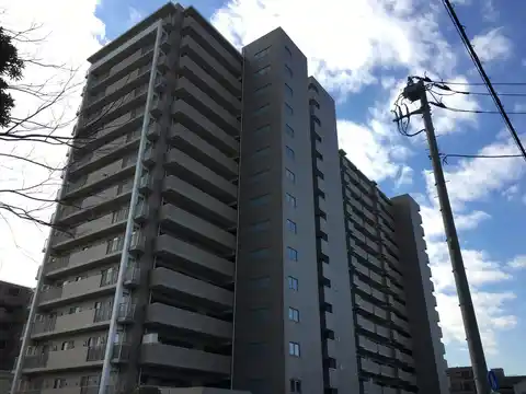 コスモデュオスクエア