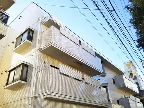 ベルレ市川