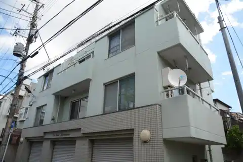 ラ・カサ・エルモサ