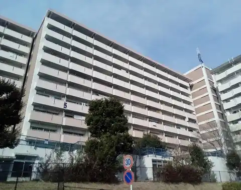 UR都市機構南神大寺団地5号棟
