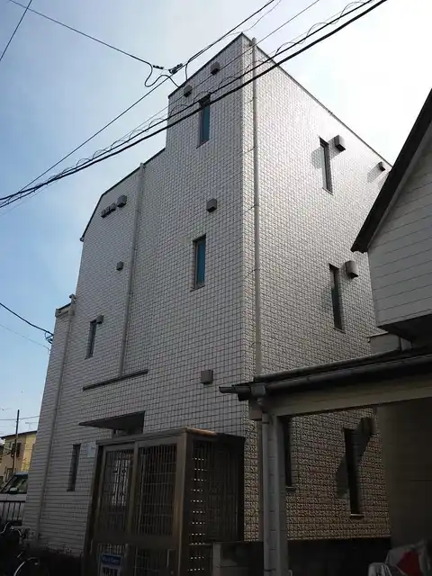 メゾンアイII