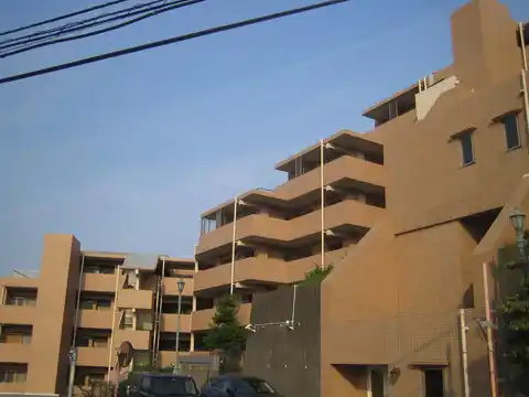 ヴェルビュ上大岡