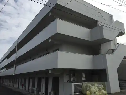 ヴィラ本町東