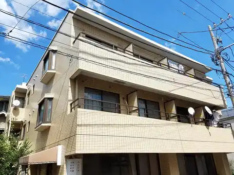 ドエル・タハラ