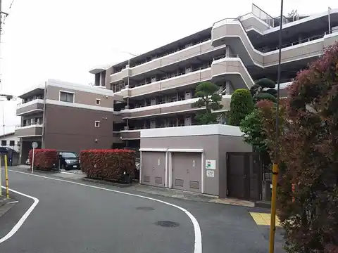 アールヴェール宮前平アンソレイエ